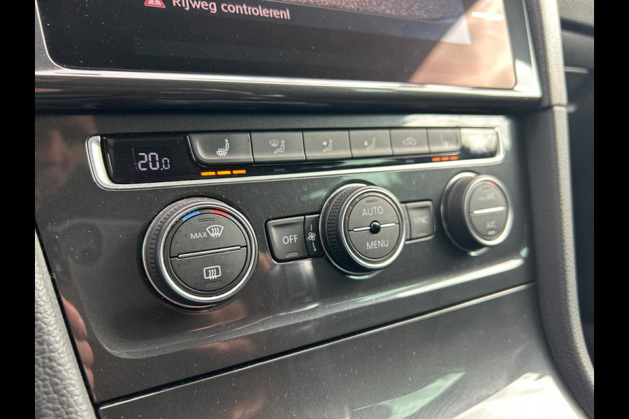 Volkswagen e-Golf E-DITION Carplay AdaptiveCruise Stoelverwarming VirtualCockpit Camera