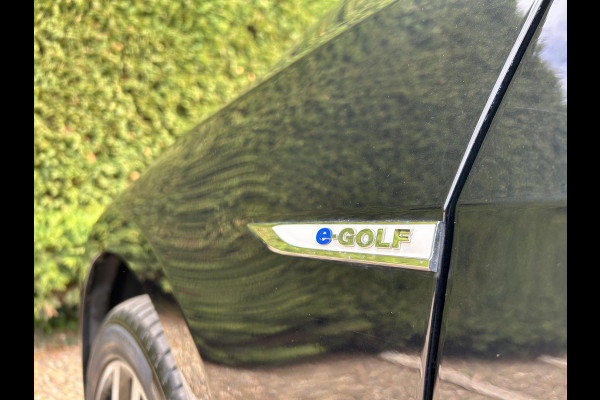Volkswagen e-Golf E-DITION Carplay AdaptiveCruise Stoelverwarming VirtualCockpit Camera