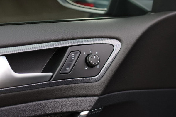 Volkswagen Golf 1.4 TSI 3X R-Line *Pano*Virtual*DSG*Keyless*