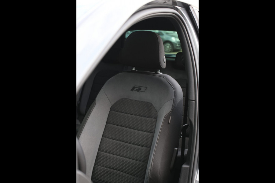 Volkswagen Golf 1.4 TSI 3X R-Line *Pano*Virtual*DSG*Keyless*