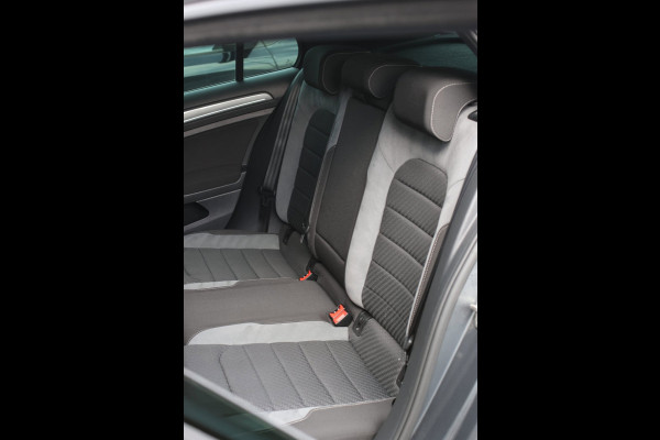 Volkswagen Golf 1.4 TSI 3X R-Line *Pano*Virtual*DSG*Keyless*