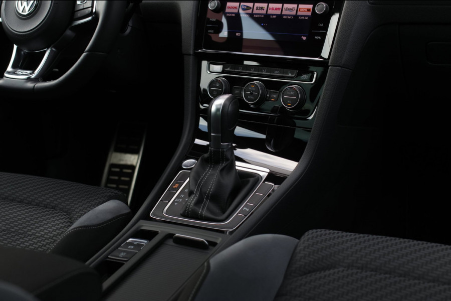 Volkswagen Golf 1.4 TSI 3X R-Line *Pano*Virtual*DSG*Keyless*