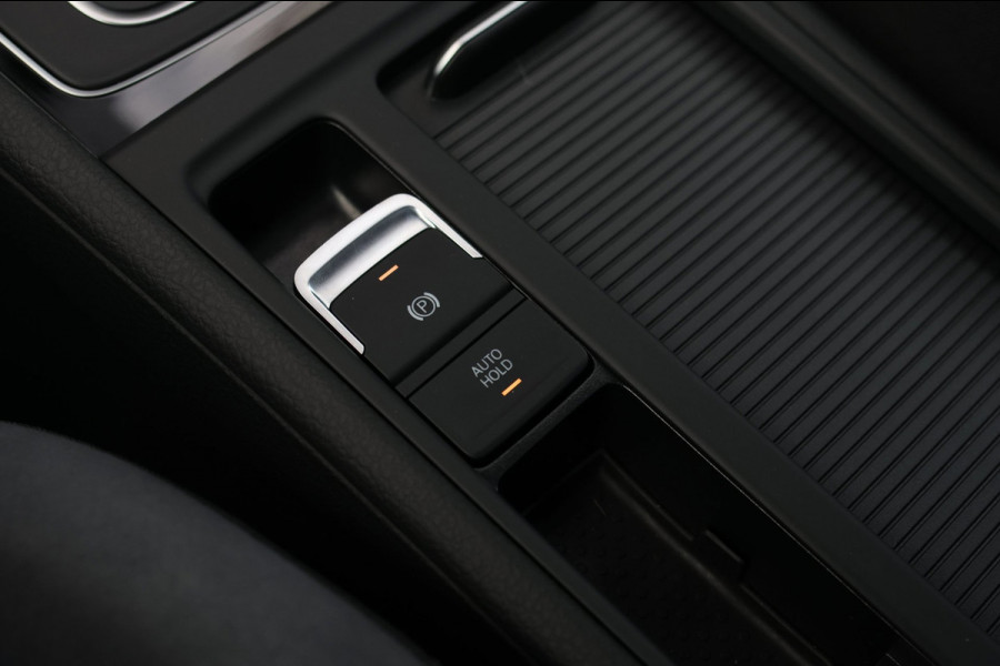 Volkswagen Golf 1.4 TSI 3X R-Line *Pano*Virtual*DSG*Keyless*