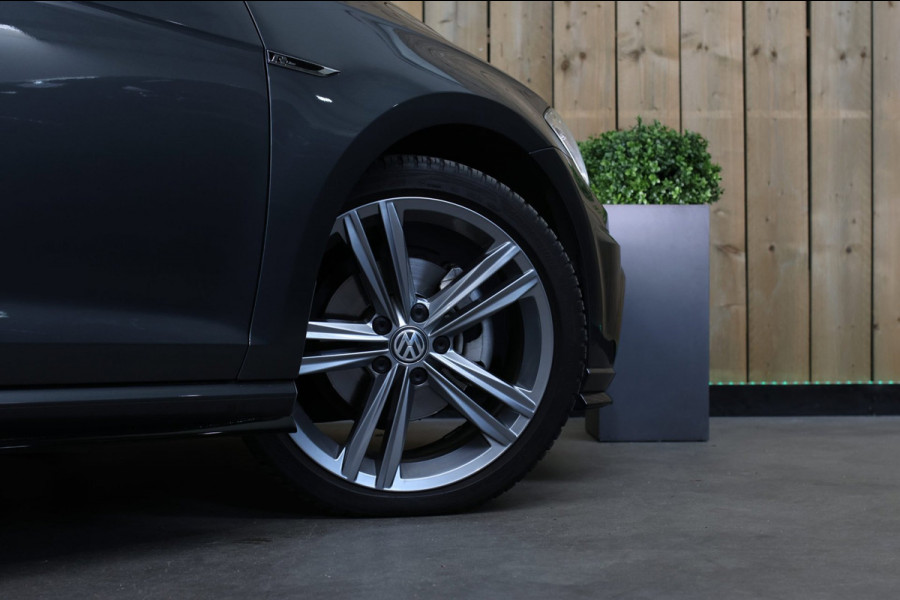 Volkswagen Golf 1.4 TSI 3X R-Line *Pano*Virtual*DSG*Keyless*