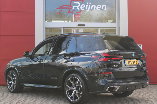 BMW X5 xDrive50e 490PK M-SPORT LAUNCH EDITION | PANORAMA SCHUIF/KANTEL DAK "SKY LOUNGE" | COMFORT STOELEN ELEKTRISCH VERSTELBAAR MET GEHEUGENFUNCTIE EN VERWARMBAAR VOOR EN ACHTER | LEDEREN BEKLEDING BMW INDIVIDUAL ZWART | EDELHOUT INTERIEURLIJSTEN | RIJASSISTENT-SYSTEEM DRIVING ASSISTANT PROFFESIONAL MET O.A. DODEHOEK DETECTIE EN ADAPTIVE CRUISE CONTROL | TRAVEL PAKKET | INNOVATIE-PAKKET: PARKEERASSISTENT-PAKKET PROFESSIONAL/ADAPTIEVE LED KOPLAMPEN/HARMAN/KARDON AUDIO SYSTEM/BMW LIVE PROFESSIONAL/RIJASSISTEN-SYSTEEM BMW GESTURE CONTROL/RIJSTROOK ASSISTENT/RIJSTROOKWISSEL ASSI