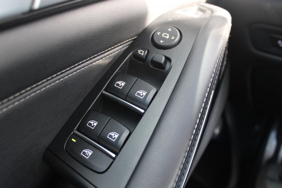 BMW X5 xDrive50e 490PK M-SPORT LAUNCH EDITION | PANORAMA SCHUIF/KANTEL DAK "SKY LOUNGE" | COMFORT STOELEN ELEKTRISCH VERSTELBAAR MET GEHEUGENFUNCTIE EN VERWARMBAAR VOOR EN ACHTER | LEDEREN BEKLEDING BMW INDIVIDUAL ZWART | EDELHOUT INTERIEURLIJSTEN | RIJASSISTENT-SYSTEEM DRIVING ASSISTANT PROFFESIONAL MET O.A. DODEHOEK DETECTIE EN ADAPTIVE CRUISE CONTROL | TRAVEL PAKKET | INNOVATIE-PAKKET: PARKEERASSISTENT-PAKKET PROFESSIONAL/ADAPTIEVE LED KOPLAMPEN/HARMAN/KARDON AUDIO SYSTEM/BMW LIVE PROFESSIONAL/RIJASSISTEN-SYSTEEM BMW GESTURE CONTROL/RIJSTROOK ASSISTENT/RIJSTROOKWISSEL ASSI