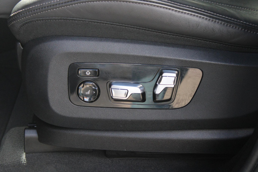 BMW X5 xDrive50e 490PK M-SPORT LAUNCH EDITION | PANORAMA SCHUIF/KANTEL DAK "SKY LOUNGE" | COMFORT STOELEN ELEKTRISCH VERSTELBAAR MET GEHEUGENFUNCTIE EN VERWARMBAAR VOOR EN ACHTER | LEDEREN BEKLEDING BMW INDIVIDUAL ZWART | EDELHOUT INTERIEURLIJSTEN | RIJASSISTENT-SYSTEEM DRIVING ASSISTANT PROFFESIONAL MET O.A. DODEHOEK DETECTIE EN ADAPTIVE CRUISE CONTROL | TRAVEL PAKKET | INNOVATIE-PAKKET: PARKEERASSISTENT-PAKKET PROFESSIONAL/ADAPTIEVE LED KOPLAMPEN/HARMAN/KARDON AUDIO SYSTEM/BMW LIVE PROFESSIONAL/RIJASSISTEN-SYSTEEM BMW GESTURE CONTROL/RIJSTROOK ASSISTENT/RIJSTROOKWISSEL ASSI