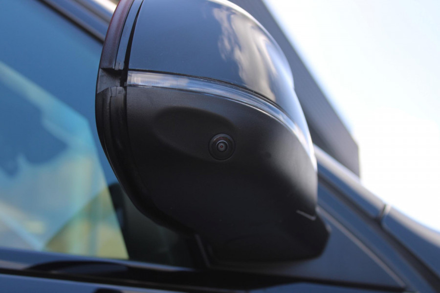 BMW X5 xDrive50e 490PK M-SPORT LAUNCH EDITION | PANORAMA SCHUIF/KANTEL DAK "SKY LOUNGE" | COMFORT STOELEN ELEKTRISCH VERSTELBAAR MET GEHEUGENFUNCTIE EN VERWARMBAAR VOOR EN ACHTER | LEDEREN BEKLEDING BMW INDIVIDUAL ZWART | EDELHOUT INTERIEURLIJSTEN | RIJASSISTENT-SYSTEEM DRIVING ASSISTANT PROFFESIONAL MET O.A. DODEHOEK DETECTIE EN ADAPTIVE CRUISE CONTROL | TRAVEL PAKKET | INNOVATIE-PAKKET: PARKEERASSISTENT-PAKKET PROFESSIONAL/ADAPTIEVE LED KOPLAMPEN/HARMAN/KARDON AUDIO SYSTEM/BMW LIVE PROFESSIONAL/RIJASSISTEN-SYSTEEM BMW GESTURE CONTROL/RIJSTROOK ASSISTENT/RIJSTROOKWISSEL ASSI