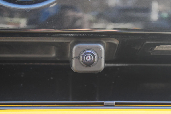 BMW X5 xDrive50e 490PK M-SPORT LAUNCH EDITION | PANORAMA SCHUIF/KANTEL DAK "SKY LOUNGE" | COMFORT STOELEN ELEKTRISCH VERSTELBAAR MET GEHEUGENFUNCTIE EN VERWARMBAAR VOOR EN ACHTER | LEDEREN BEKLEDING BMW INDIVIDUAL ZWART | EDELHOUT INTERIEURLIJSTEN | RIJASSISTENT-SYSTEEM DRIVING ASSISTANT PROFFESIONAL MET O.A. DODEHOEK DETECTIE EN ADAPTIVE CRUISE CONTROL | TRAVEL PAKKET | INNOVATIE-PAKKET: PARKEERASSISTENT-PAKKET PROFESSIONAL/ADAPTIEVE LED KOPLAMPEN/HARMAN/KARDON AUDIO SYSTEM/BMW LIVE PROFESSIONAL/RIJASSISTEN-SYSTEEM BMW GESTURE CONTROL/RIJSTROOK ASSISTENT/RIJSTROOKWISSEL ASSI