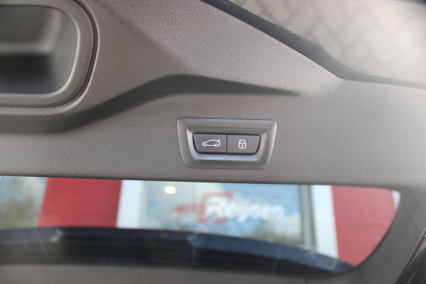 BMW X5 xDrive50e 490PK M-SPORT LAUNCH EDITION | PANORAMA SCHUIF/KANTEL DAK "SKY LOUNGE" | COMFORT STOELEN ELEKTRISCH VERSTELBAAR MET GEHEUGENFUNCTIE EN VERWARMBAAR VOOR EN ACHTER | LEDEREN BEKLEDING BMW INDIVIDUAL ZWART | EDELHOUT INTERIEURLIJSTEN | RIJASSISTENT-SYSTEEM DRIVING ASSISTANT PROFFESIONAL MET O.A. DODEHOEK DETECTIE EN ADAPTIVE CRUISE CONTROL | TRAVEL PAKKET | INNOVATIE-PAKKET: PARKEERASSISTENT-PAKKET PROFESSIONAL/ADAPTIEVE LED KOPLAMPEN/HARMAN/KARDON AUDIO SYSTEM/BMW LIVE PROFESSIONAL/RIJASSISTEN-SYSTEEM BMW GESTURE CONTROL/RIJSTROOK ASSISTENT/RIJSTROOKWISSEL ASSI