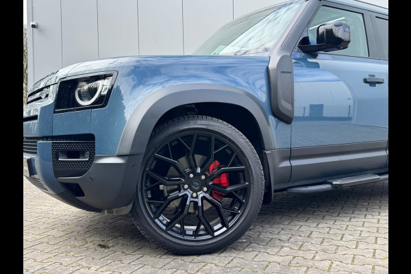 Land Rover Defender 110 P300 110 X-DYNAMIC LEDER LUCHTVERING PANORAMADAK URBAN