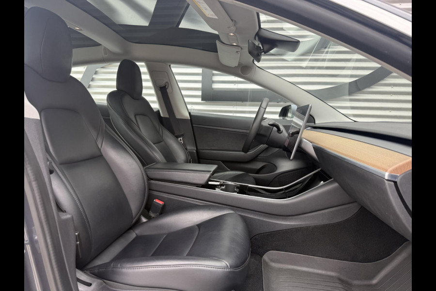 Tesla Model 3 Standard RWD Plus 60 kWh 1e Eigenaar|AutoPilot|Navi|Clima|Cruise|Pano|Stoel verw|N.A.P|APK tot 12-2027