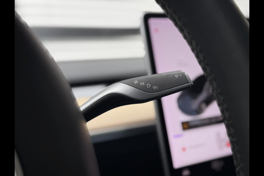 Tesla Model 3 Standard RWD Plus 60 kWh 1e Eigenaar|AutoPilot|Navi|Clima|Cruise|Pano|Stoel verw|N.A.P|APK tot 12-2027