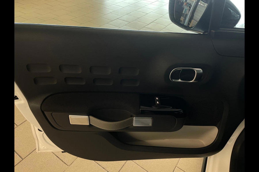 Citroën C3 1.2 PureTech Business CLIMATE AIRCO CRUISE NAV 16 INCH LMV PARKEERSENSOREN