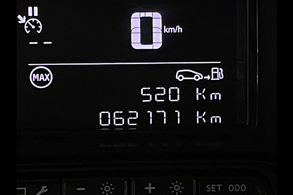 Citroën C3 1.2 PureTech Business CLIMATE AIRCO CRUISE NAV 16 INCH LMV PARKEERSENSOREN