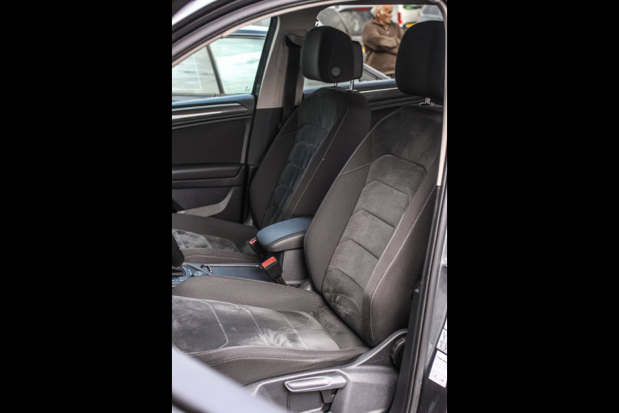 Volkswagen Tiguan Allspace 2.0 TSI 4Motion Highline 7p. *360 Camera*Head-Up*Trekhaak*Led*