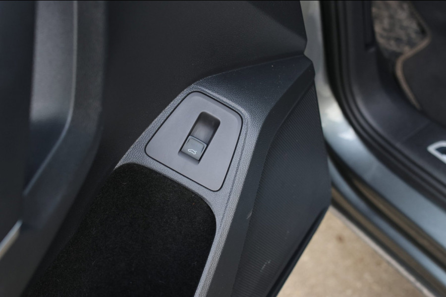 Volkswagen Tiguan Allspace 2.0 TSI 4Motion Highline 7p. *360 Camera*Head-Up*Trekhaak*Led*