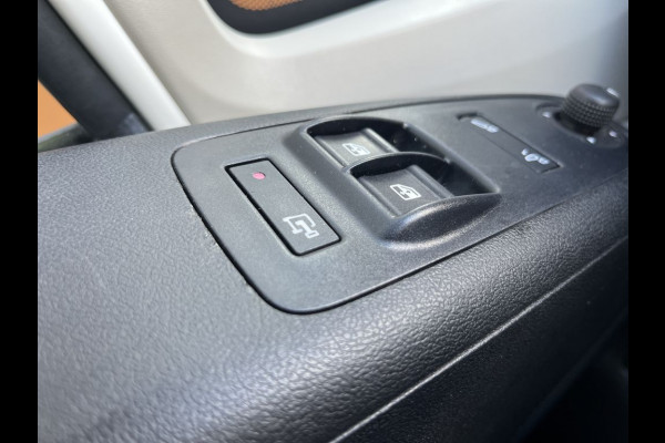 Peugeot Boxer 335 2.0 BlueHDI L2H2 Pro 3p Lease €287 p/m, Imperiaal, Inrichting, Airco, Camera, PDC, Cruise controle, Onderhoudshistorie aanwezig