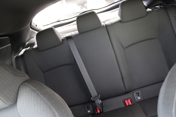 Toyota C-HR 1.8 Hybrid Style rijklaar prijs CAMERA VERWARMBARE STOELEN CLIMA