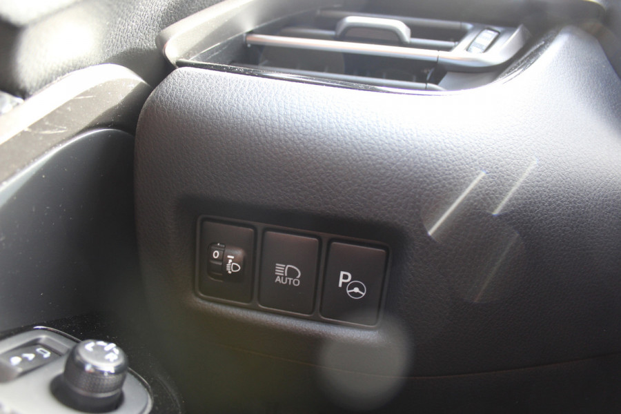 Toyota C-HR 1.8 Hybrid Style rijklaar prijs CAMERA VERWARMBARE STOELEN CLIMA