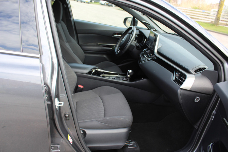 Toyota C-HR 1.8 Hybrid Style rijklaar prijs CAMERA VERWARMBARE STOELEN CLIMA