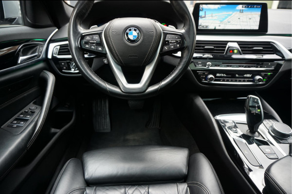 BMW 5 Serie Touring 530i High Executive Sport Line | PANO * HUD * Sfeerverlichting * Adaptive + Lane * Wegklapbare trekhaak * Comfortzetels * BMW onderhouden *