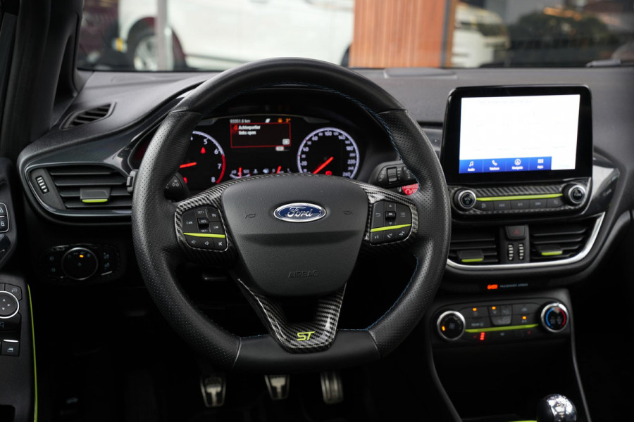 Ford Fiesta 1.5 EcoBoost ST-3 Panoramadak Cruise Recaro LED Keyless