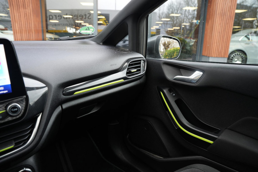 Ford Fiesta 1.5 EcoBoost ST-3 Panoramadak Cruise Recaro LED Keyless