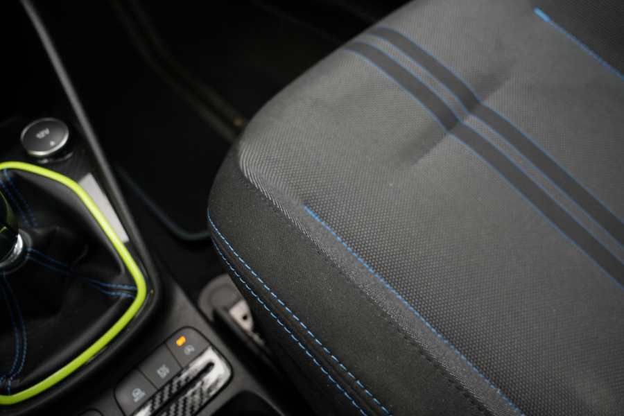 Ford Fiesta 1.5 EcoBoost ST-3 Panoramadak Cruise Recaro LED Keyless