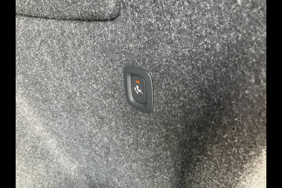 Volvo XC40 1.5 T5 262pk Recharge PHEV Business Elek.Trekhaak Carplay Stoel/Stuurverw Voll.Onderhouden!