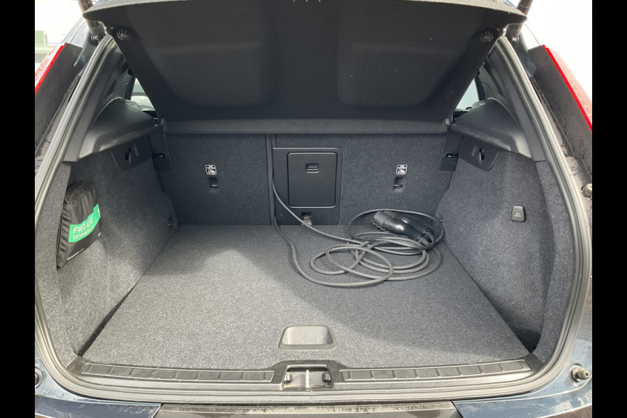 Volvo XC40 1.5 T5 262pk Recharge PHEV Business Elek.Trekhaak Carplay Stoel/Stuurverw Voll.Onderhouden!