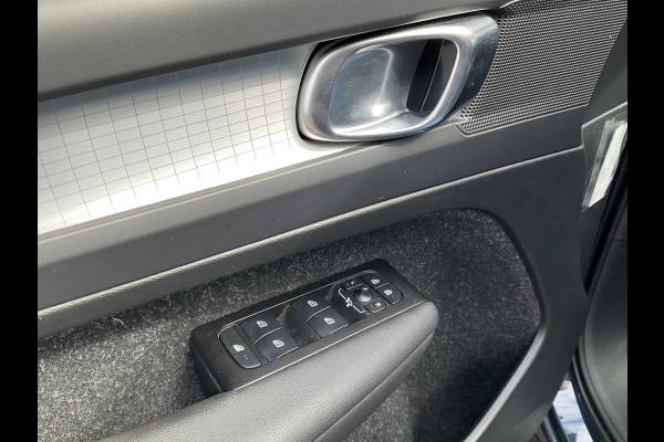 Volvo XC40 1.5 T5 262pk Recharge PHEV Business Elek.Trekhaak Carplay Stoel/Stuurverw Voll.Onderhouden!