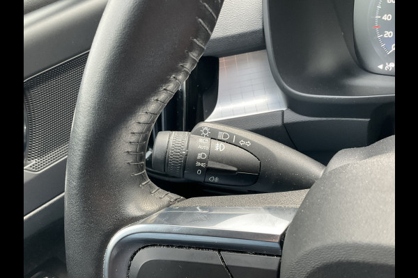 Volvo XC40 1.5 T5 262pk Recharge PHEV Business Elek.Trekhaak Carplay Stoel/Stuurverw Voll.Onderhouden!