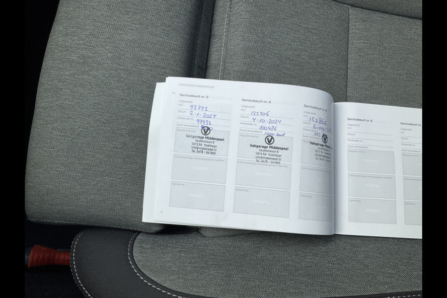 Volvo XC40 1.5 T5 262pk Recharge PHEV Business Elek.Trekhaak Carplay Stoel/Stuurverw Voll.Onderhouden!