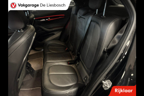 BMW X2 SDrive20i High Executive / M-pakket / leer / navi / camera / head up / stoelverw