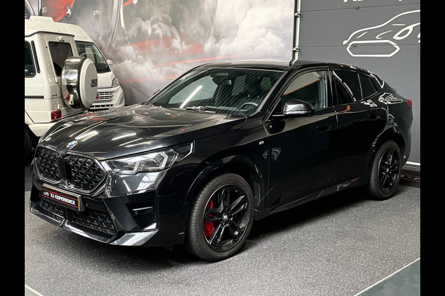 BMW X2 SDrive20i M-Sport Launch Edition NAP MASSAGE PANO GARANTIE EL.TREKHAAK