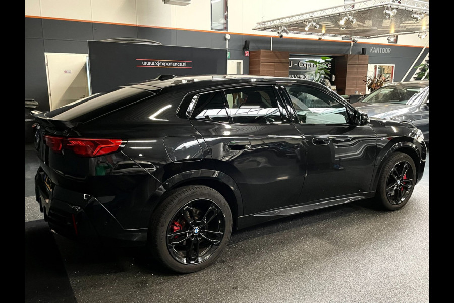 BMW X2 SDrive20i M-Sport Launch Edition NAP MASSAGE PANO GARANTIE EL.TREKHAAK