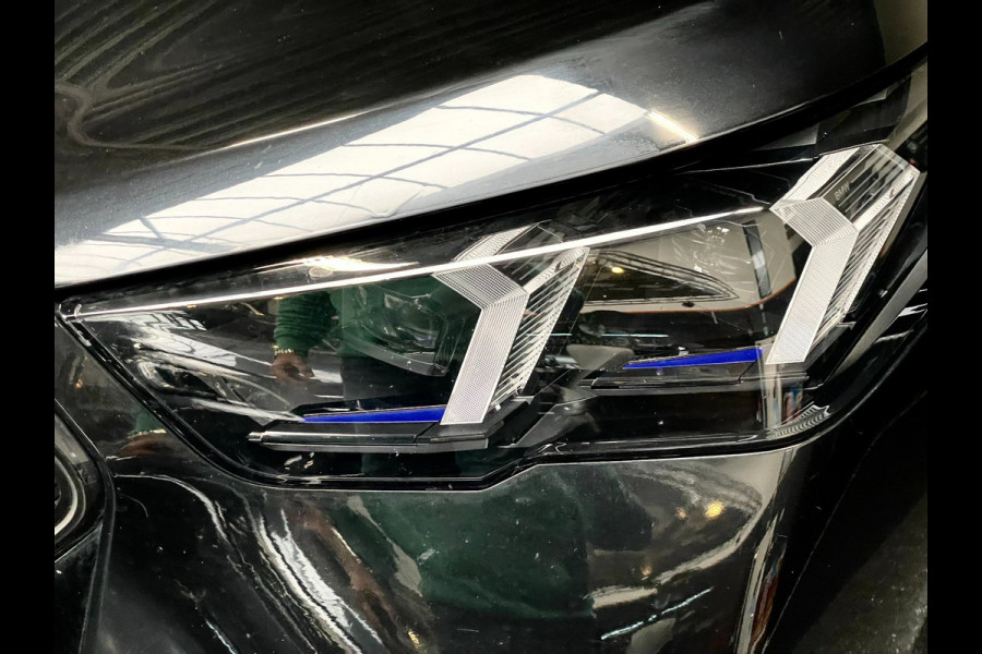 BMW X2 SDrive20i M-Sport Launch Edition NAP MASSAGE PANO GARANTIE EL.TREKHAAK