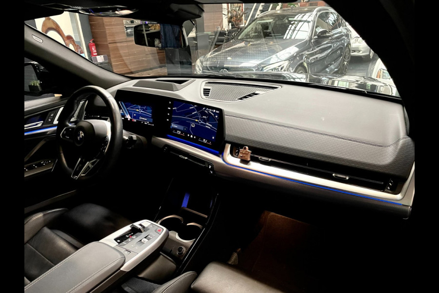 BMW X2 SDrive20i M-Sport Launch Edition NAP MASSAGE PANO GARANTIE EL.TREKHAAK
