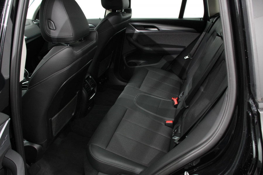 BMW X3 xDrive30e Plug in Hybride Advantage Automaat | Navigatie | Climate Control | Adaptive Cruise Control | Head up display | Led | Dab | Parkeer sensoren V+A | Stoelverwarming | Camera