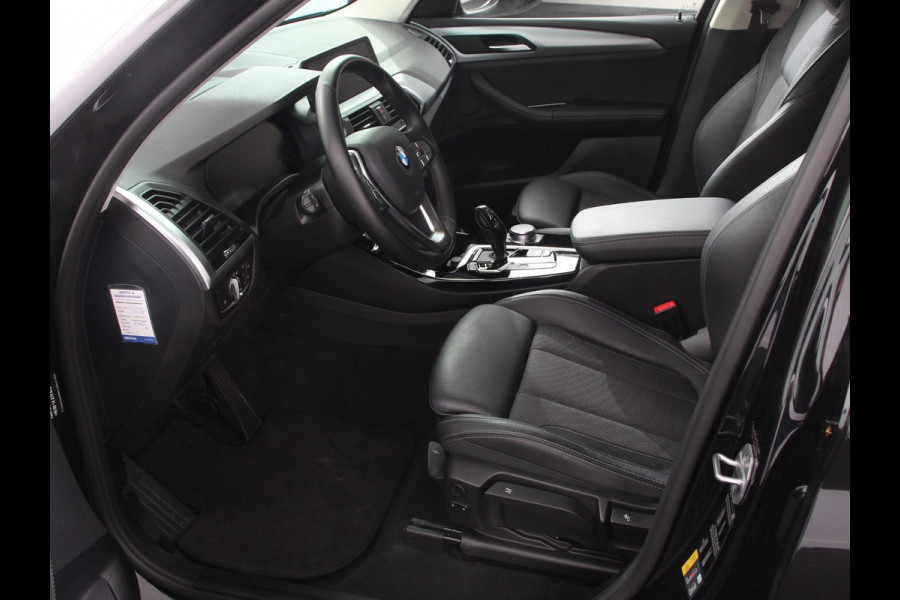 BMW X3 xDrive30e Plug in Hybride Advantage Automaat | Navigatie | Climate Control | Adaptive Cruise Control | Head up display | Led | Dab | Parkeer sensoren V+A | Stoelverwarming | Camera
