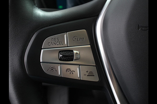 BMW X3 xDrive30e Plug in Hybride Advantage Automaat | Navigatie | Climate Control | Adaptive Cruise Control | Head up display | Led | Dab | Parkeer sensoren V+A | Stoelverwarming | Camera