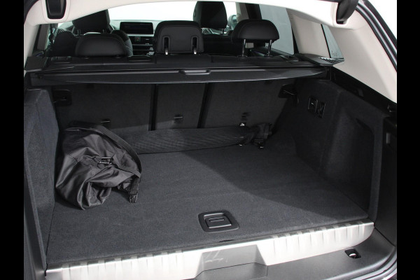 BMW X3 xDrive30e Plug in Hybride Advantage Automaat | Navigatie | Climate Control | Adaptive Cruise Control | Head up display | Led | Dab | Parkeer sensoren V+A | Stoelverwarming | Camera