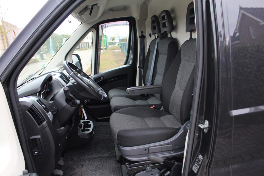 Fiat Ducato 30 2.3 MultiJet 120PK Euro6 L2H2 Buscamper - VanCubic Premium - Nieuwe camper inrichting!