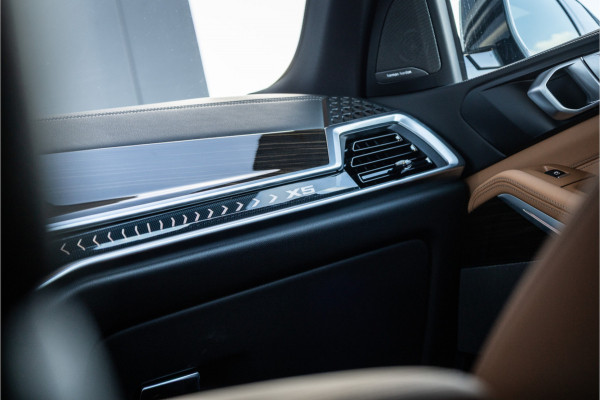 BMW X5 xDrive50e - M Sport | Sky Lounge | Luchtvering | H&K | Elek. Trekhaak | Memory