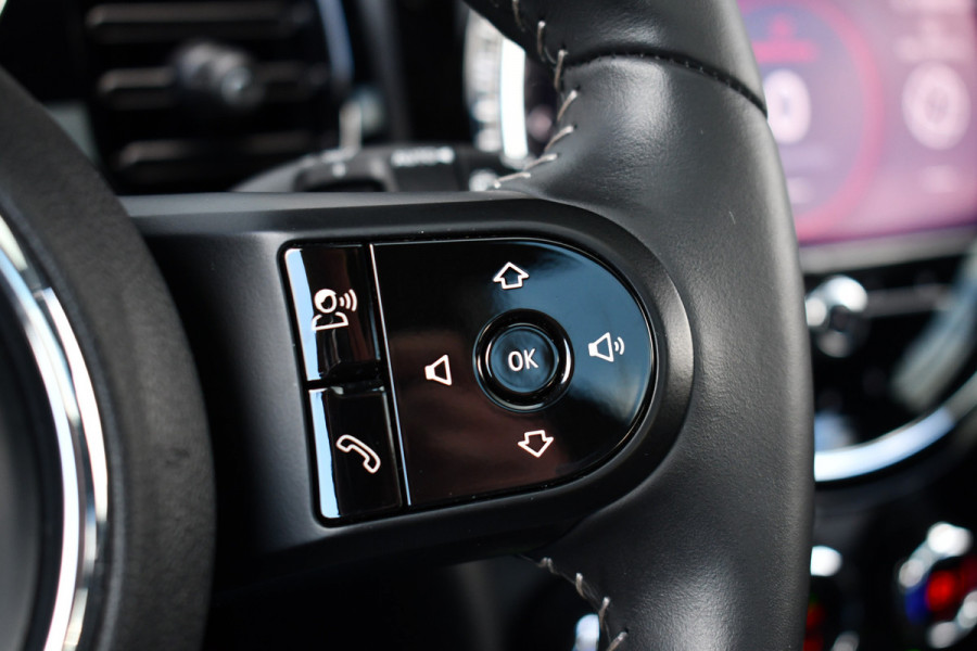 MINI Mini 1.5 Cooper John Cooper Works Pano Carplay Black-pack Adp-demping