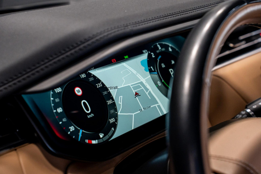 Land Rover Range Rover Sport 3.0 P440e Dynamic SE *Panorama / Meridian / Stoelventilatie / HUD / Memory / Keyless*