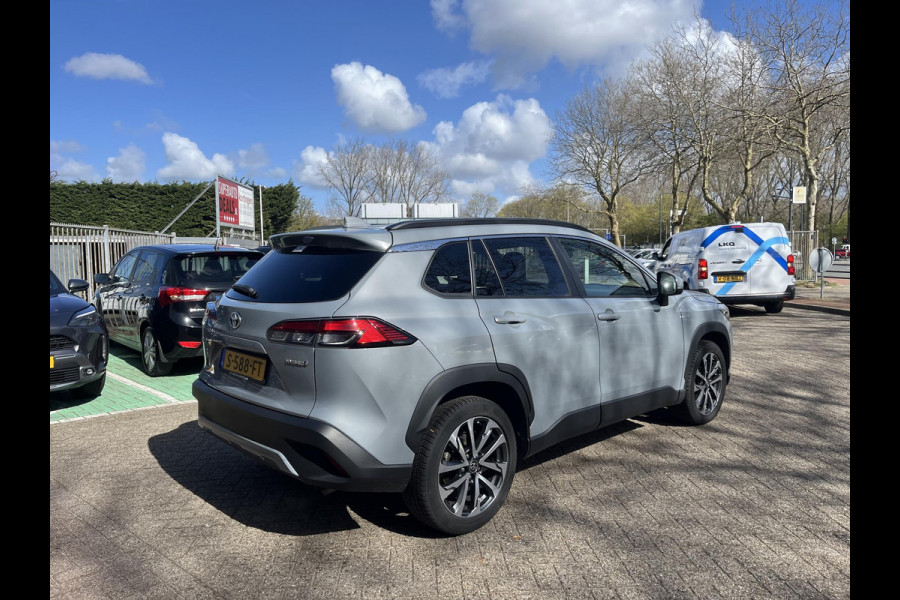 Toyota Corolla Cross 2.0 High Power Hybrid First Edition | Apple Carplay/Android Auto | voorstoelen verwarmd | Elektrische kofferbak | BSM