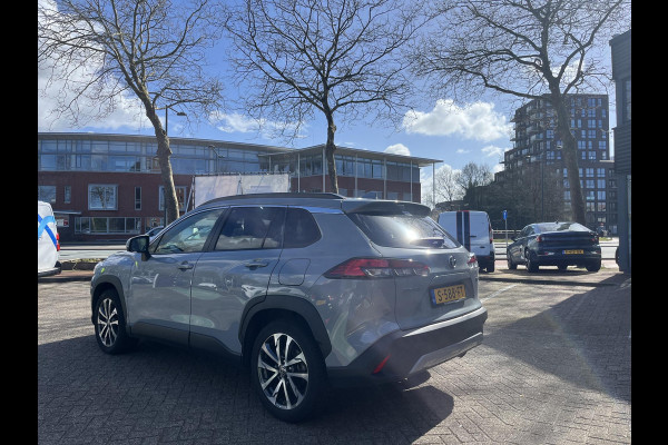 Toyota Corolla Cross 2.0 High Power Hybrid First Edition | Apple Carplay/Android Auto | voorstoelen verwarmd | Elektrische kofferbak | BSM