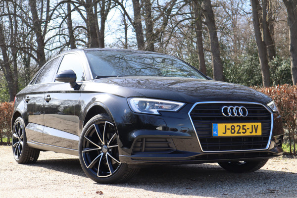 Audi A3 Limousine 30 TFSI Pro Line | Navi | Cruise control | DAB |